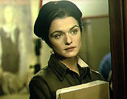 「魔性の女」とは大違い