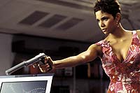 ボンドガールもよろしくね