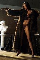 デミ・ムーア、恋人のために4億円の豪邸を購入！