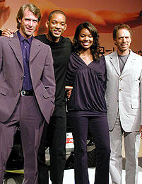 （左より）マイケル・ベイ、ウィル・スミス、 ガブリエル・ユニオン、ジェリー・ブラッカイマー