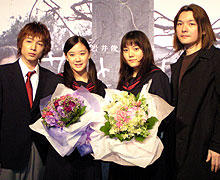 ウェブ発。岩井俊二3年ぶりの長編「花とアリス」完成会見