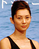 伊東美咲の大胆なエッチシーンもあるぞ！森田芳光の「海猫」