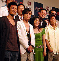 (前列左より)ショーン・ユー、ジェイ・チョウ、 鈴木杏、エディソン・チャン