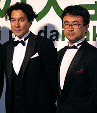 （左より）役所広司、三谷幸喜