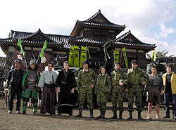 戦車もヘリも本物！「戦国自衛隊1549」ロケ現場は空前の迫力