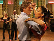 「Shall we Dance？」（4月29日公開）の ジェニファー・ロペス（右）