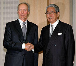 御大イーストウッド、43年ぶりの来日