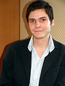 「贅沢は敵だ」。ドイツからやってきた革命児