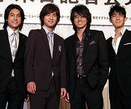 （左より）ケン・チュウ、ビック・チョウ、 ジェリー・イェン、バネス・ウー