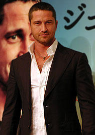 仮面を脱いだオペラ座の怪人が、主演作を熱烈PR