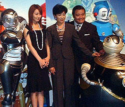 小学生記者に草なぎタジタジ。「ロボッツ」プレミア試写会