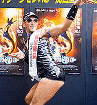 写真では腰の動きを伝えられませんが…