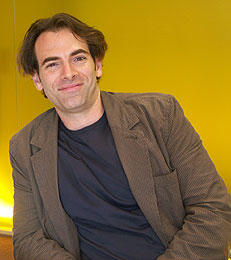 ビンチェンゾ・ナタリ監督