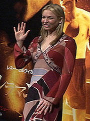 レニー・ゼルウィガー、結婚後初の来日。痩せる秘訣も披露