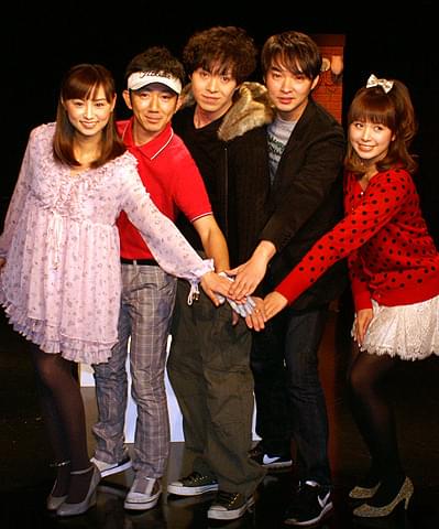 IZAM「毎日楽しい」も愛妻のエールなし 「世界を終わりに近づける愛の魔法」初日