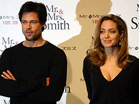 ブラピ＆ジョリー揃って来日。アツアツ記者会見