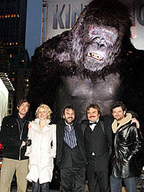 ニューヨークでついにベールを脱いだ「キング・コング」