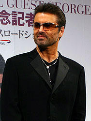 ジョージ・マイケル、パートナーとともに来日