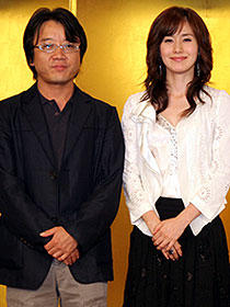 実際もチャーミングなキム・ジス（右）と イ・ユンギ監督（左）