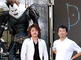 アジア各国も注目の「デスノート」 (左から)藤原竜也、金子修介監督