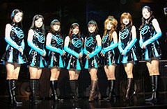 秋葉原で「チャーリー・ジェイド」コスプレDVDサンプリング実施