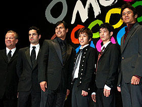 映画祭のために集まった硫黄島2部作の面々 （左から）ジェームズ・ブラッドリー、ジェシー・ブラッドフォード、 アダム・ビーチ、二宮和也、加瀬亮、伊原剛志