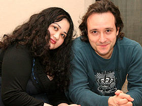 「カンバセーションズ」 （左から）脚本家ガブリエル・ゼビン、監督ハンス・カノーザ