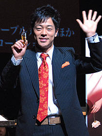 妻・紀香はいい匂い！「パフューム」プレミアに陣内智則