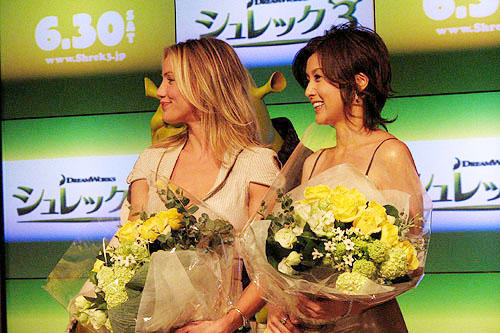 キャメロン＆紀香の日米フィオナ姫が華麗な2ショット「シュレック3」