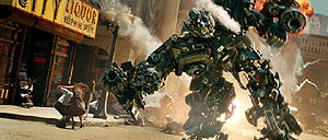 M・ベイ監督が「トランスフォーマー」の全タイアップCMを演出