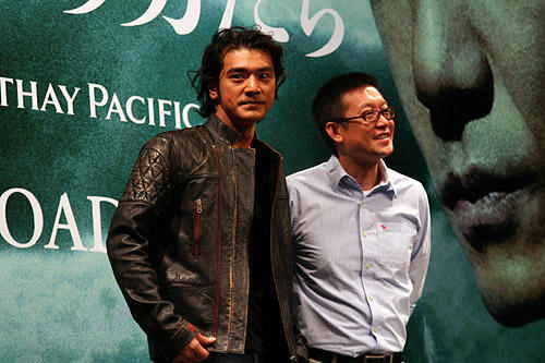 金城武、撮影現場で毎日飲んだくれ？「傷だらけの男たち」会見