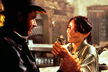 再びヘビのウニョウニョが登場？ （「レイダース／失われた聖櫃」のカレン・アレン）