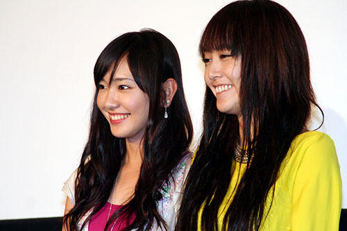 ガッキーが“初体験”で泣いちゃった！「恋するマドリ」完成披露