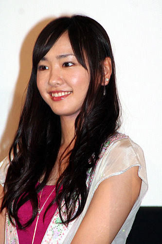 ガッキーが“初体験”で泣いちゃった！「恋するマドリ」完成披露