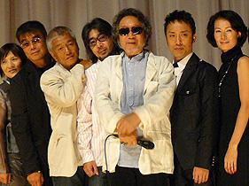 「22才の別れ」初日に大林監督＆キャスト総勢15名が登場