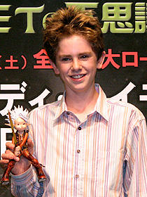 「キスシーン楽しみ」15歳のフレディ・ハイモアが初来日で気になる発言