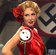 「ブラックブック」の女優がディカプリオ、J・ロウと共演へ！