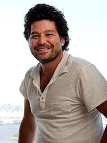 YOSHIKIのハードロックがお気に召した？ 「カタコンベ」デビッド・エリオット監督