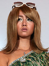 渦中のエリカ様が、公式サイトでファンに全面謝罪！