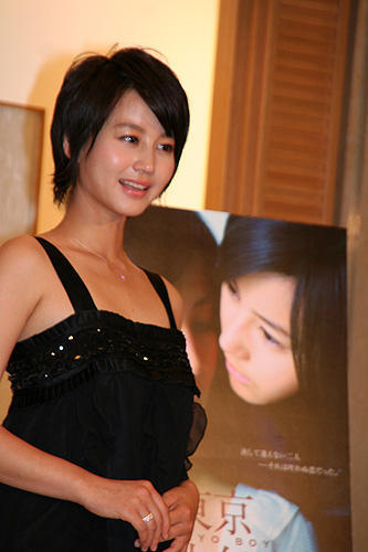 堀北真希がまたも“男”に！1人2役を演じた「東京少年」完成