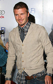 デビッド・ベッカムがアルマーニの下着キャンペーンモデルに