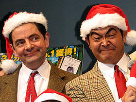 Mr.ビーン、新作のPRで来日。ぐっさんのインチキ通訳にノリノリ！