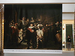 レンブラントの巨大名画「夜警」が新宿に出現!?