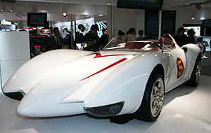 日本生まれの「スピード・レーサー」に日本企業の大型タイアップが決定！