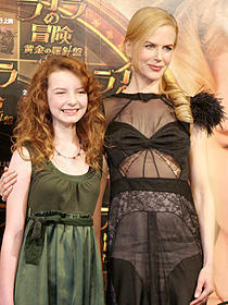 妊娠5カ月のニコール・キッドマン、幸せオーラを振りまいて来日！