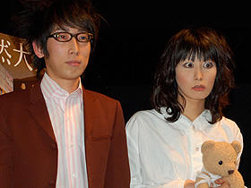 ピン芸人の鳥居みゆきが大暴走！「全然大丈夫」トークショー