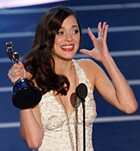 マリオン・コティヤール、49年ぶりにフランス人オスカー女優に！