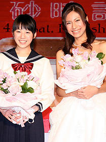 松下奈緒と夏帆がWキャスト。12年に及ぶ純愛を描いた「砂時計」完成