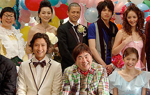 塚地武雅・谷原章介主演の「ハンサム★スーツ」。現場会見で塚地が暴走？