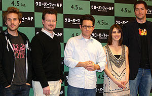 続編は日本が舞台!?話題作「クローバーフィールド」来日会見